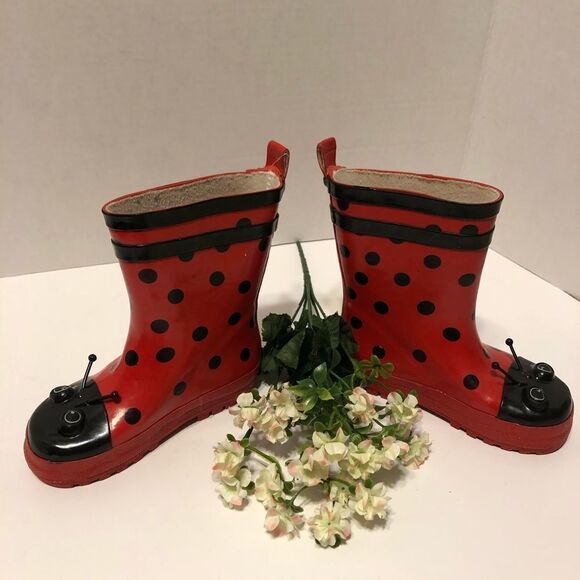 Kidorable Red Ladybug Rainboots - Picture 6 of 8